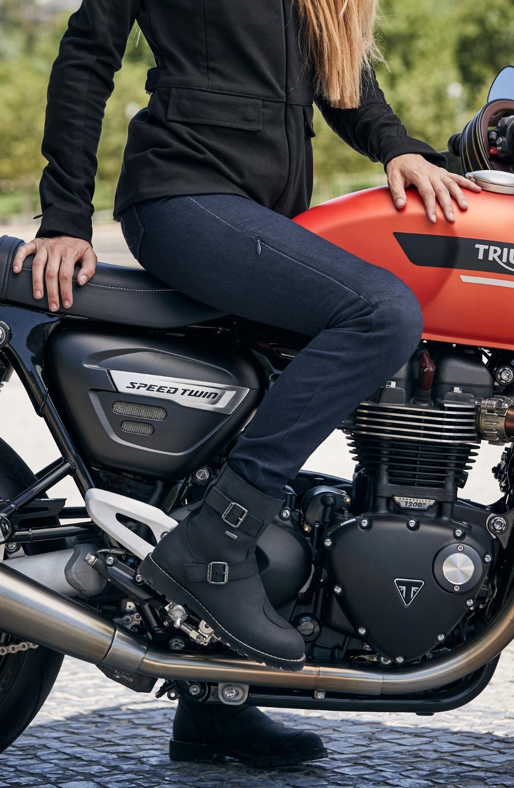 LADY STRANGER BLUE AAA